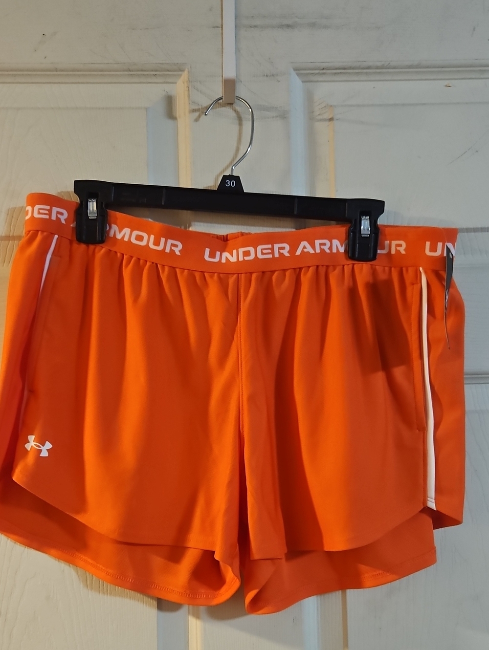 UNDER ARMOUR TECH PLAY UP SHORTS: ORANGE: NEW WITH TAGS: SIZE L
